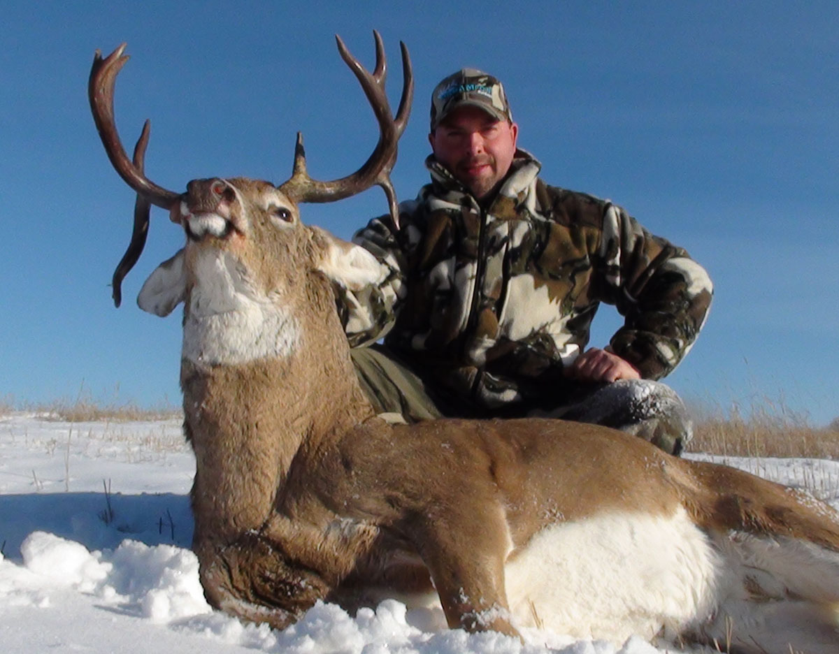 Whitetail Deer Hunting Alberta Canada Burnt Lake Outfitters