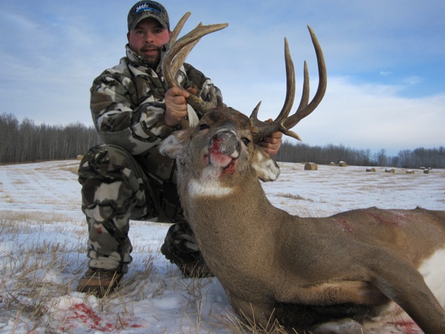 Whitetail Deer Hunting Outfitters