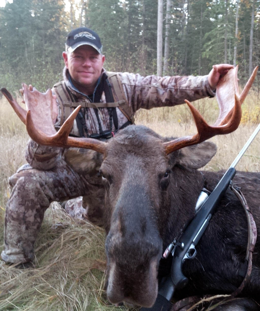 trophy moose hunting alberta canada